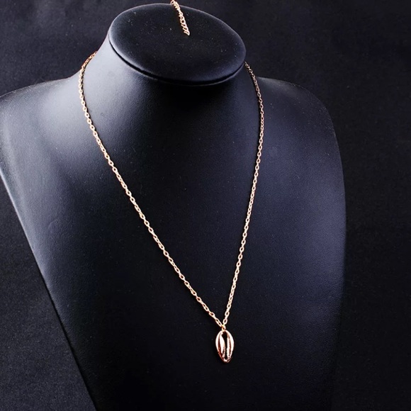 🎉Boho Seashell Necklace Pendant Gold Silver Color - Picture 6 of 7